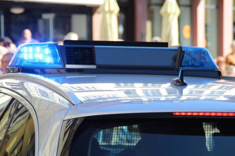 In Düsseldorf ist eine Mitarbeiterin eines Bordells lebensgefährlich verletzt worden